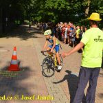 Nevyhráli, přesto se radovali. Mladí triatlonisté ve fotogalerii