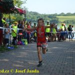 Nevyhráli, přesto se radovali. Mladí triatlonisté ve fotogalerii