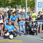 Nevyhráli, přesto se radovali. Mladí triatlonisté ve fotogalerii