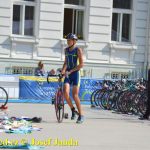 Nevyhráli, přesto se radovali. Mladí triatlonisté ve fotogalerii