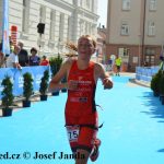 Nevyhráli, přesto se radovali. Mladí triatlonisté ve fotogalerii