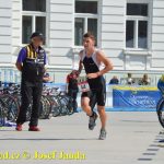 Nevyhráli, přesto se radovali. Mladí triatlonisté ve fotogalerii
