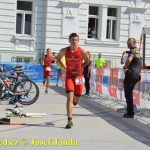 Nevyhráli, přesto se radovali. Mladí triatlonisté ve fotogalerii