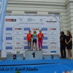 Nevyhráli, přesto se radovali. Mladí triatlonisté ve fotogalerii