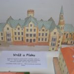 Lnářský zámek skrývá dalších sto hradů a zámků