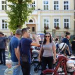 Účastníci srazu veteránů v neděli vyrazili z Chýnova na vyjížďku do Kamenice nad Lipou