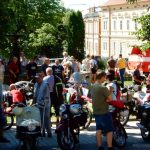Účastníci srazu veteránů v neděli vyrazili z Chýnova na vyjížďku do Kamenice nad Lipou
