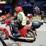 Účastníci srazu veteránů v neděli vyrazili z Chýnova na vyjížďku do Kamenice nad Lipou