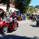 Účastníci srazu veteránů v neděli vyrazili z Chýnova na vyjížďku do Kamenice nad Lipou