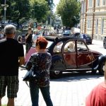 Účastníci srazu veteránů v neděli vyrazili z Chýnova na vyjížďku do Kamenice nad Lipou