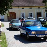 Účastníci srazu veteránů v neděli vyrazili z Chýnova na vyjížďku do Kamenice nad Lipou