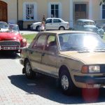 Účastníci srazu veteránů v neděli vyrazili z Chýnova na vyjížďku do Kamenice nad Lipou