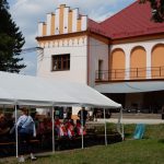 Myslkovice v sobotu slavily výročí zámku výstavou fotografií a pivem