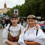 Přes nepřízeň počasí přijelo do Veselí na sto historických vozidel