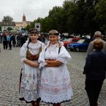 Přes nepřízeň počasí přijelo do Veselí na sto historických vozidel