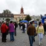 Přes nepřízeň počasí přijelo do Veselí na sto historických vozidel