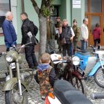 Přes nepřízeň počasí přijelo do Veselí na sto historických vozidel