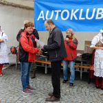 Přes nepřízeň počasí přijelo do Veselí na sto historických vozidel