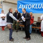 Přes nepřízeň počasí přijelo do Veselí na sto historických vozidel