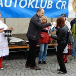 Přes nepřízeň počasí přijelo do Veselí na sto historických vozidel