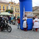 Přes nepřízeň počasí přijelo do Veselí na sto historických vozidel