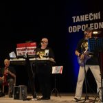Oblíbená taneční odpoledne s písničkou vždy zaplní sál