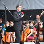 Koncert symfonického orchestru Bolech nadchl táborské náměstí