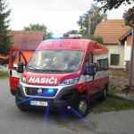 V Křenovicích pokřtili nové hasičské auto