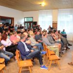 Na besedě o bezpilotních letadlech u Čížové padala ostrá slova