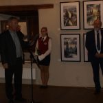 Alexandra Bryksa vystavuje sto akvarelů i luxusní limitovanou edici šátků