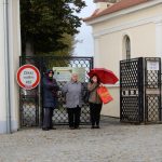 Veselská věž už je kompletní. Na své místo se vrátil i kříž