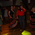 Festival Obrok s lektory, bálem a dortem pro opičky.