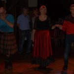 Festival Obrok s lektory, bálem a dortem pro opičky.