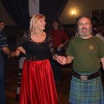 Festival Obrok s lektory, bálem a dortem pro opičky.