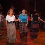 Festival Obrok s lektory, bálem a dortem pro opičky.