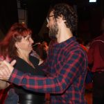 Festival Obrok s lektory, bálem a dortem pro opičky.