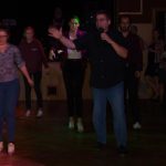 Festival Obrok s lektory, bálem a dortem pro opičky.