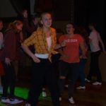 Festival Obrok s lektory, bálem a dortem pro opičky.