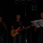 Festival Obrok s lektory, bálem a dortem pro opičky.