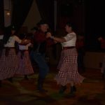 Festival Obrok s lektory, bálem a dortem pro opičky.