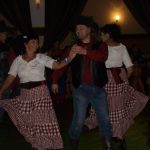 Festival Obrok s lektory, bálem a dortem pro opičky.