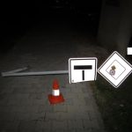 Řidič svojí jízdou poškodil dalších pět aut, od nehody odešel. Škoda je přes půl milionu