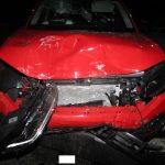 Řidič svojí jízdou poškodil dalších pět aut, od nehody odešel. Škoda je přes půl milionu