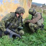 Hodnotitelé z NATO sledovali v Boleticích, jak strakoničtí vojáci bojují se vzdušným protivníkem