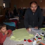 Na prvním výměnném bazaru byla výtvarná dílna i káva zdarma
