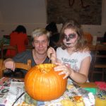 Halloween zavítal do Bošovic. Překvapení bylo v rakvi