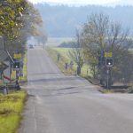 Železniční přejezd ve Tchořovicích na silnici I/20 dostane ještě letos závory