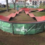 V Písku bylo otevřeno víceúčelové hřiště a pumptracková dráha. Senioři v okolí nejsou nadšení