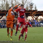 Likvidoval šanci za šancí, v závěru vyrovnal a ještě vychytal penalty. Katovice si vylámaly zuby na brankáři Rojíkovi