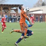 Likvidoval šanci za šancí, v závěru vyrovnal a ještě vychytal penalty. Katovice si vylámaly zuby na brankáři Rojíkovi